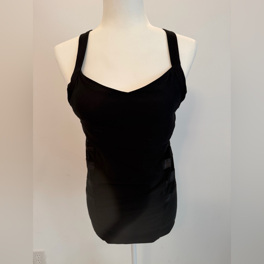90 Degrees Black Tank